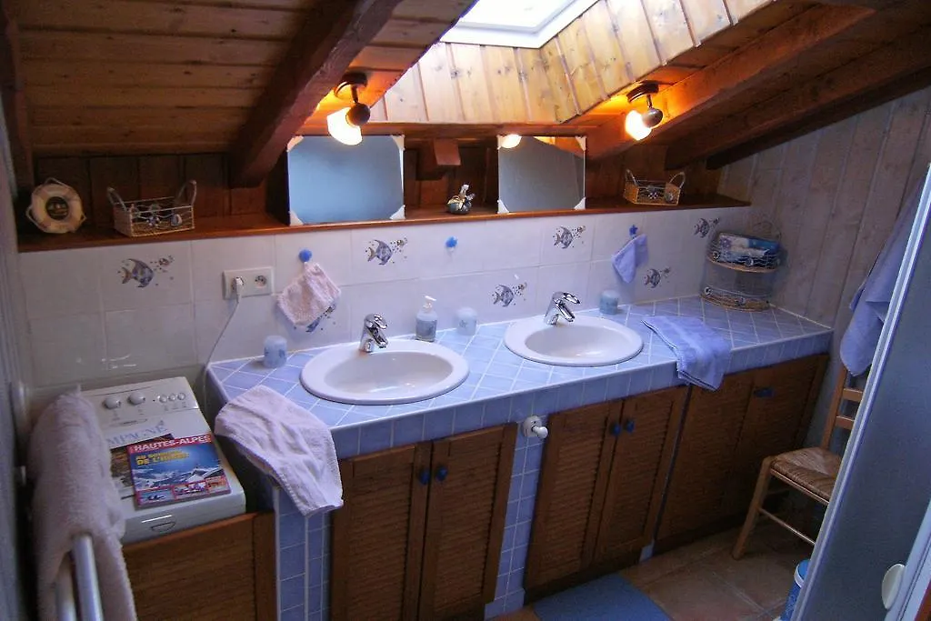 Gite Le Clos De Lumiere La Roche-des-Arnauds Holiday home
