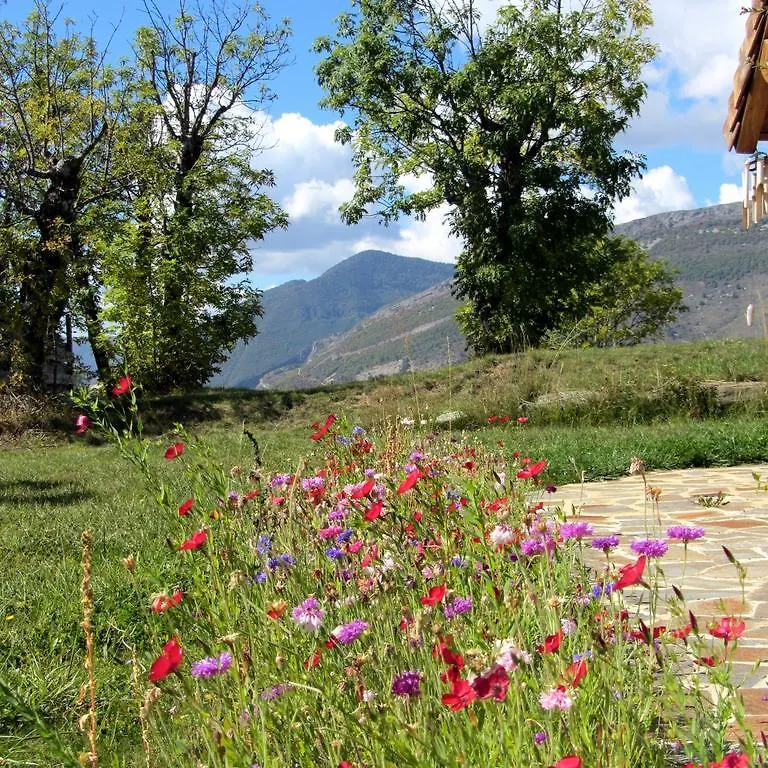 Holiday home Gite Le Clos De Lumiere La Roche-des-Arnauds